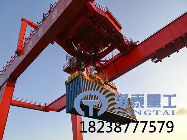 优化集装箱龙门吊的结构和参数可提高稳定性