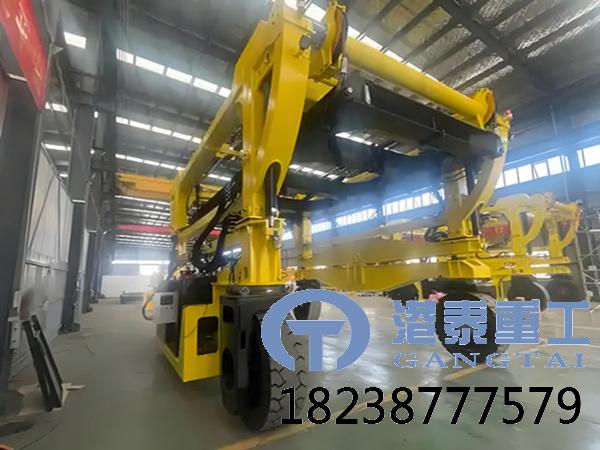 集装箱跨运车长期停用的保养措施 跨运车厂家